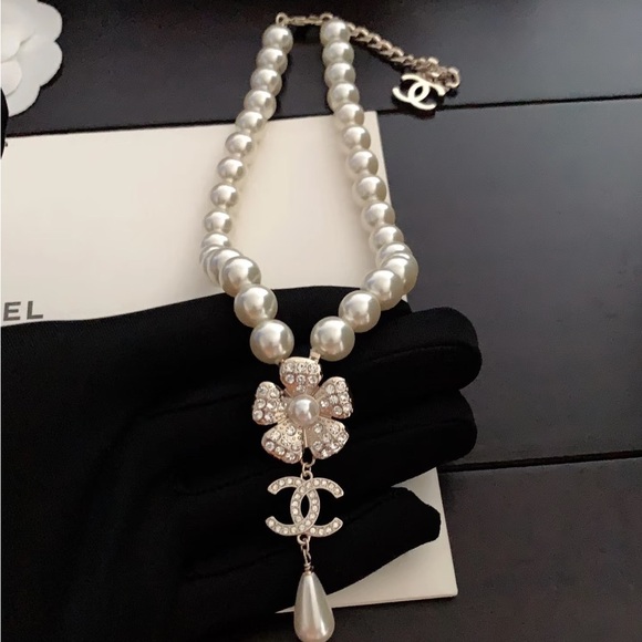 Chanel necklaces - Picture 5 of 5